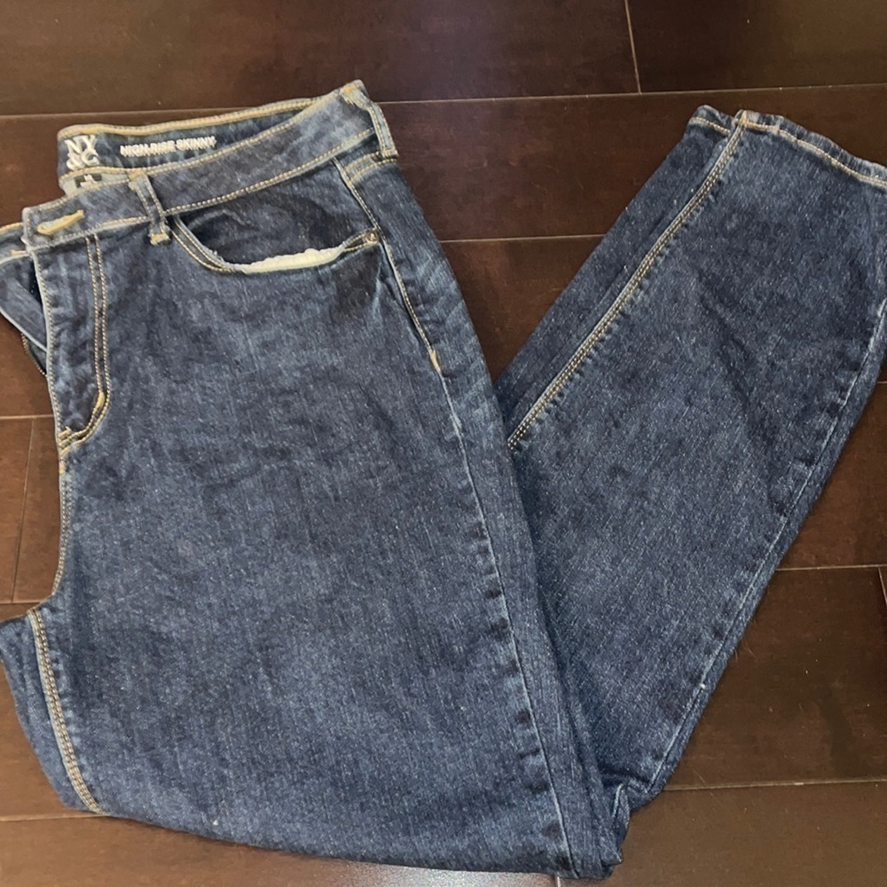 New York and Company Women’s High Rise Skinny Jean pants Size 14